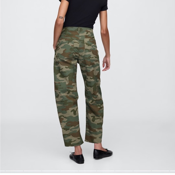 GAP Factory Women’s Barrel Camouflage Pants - 10 - Picture 10 of 13